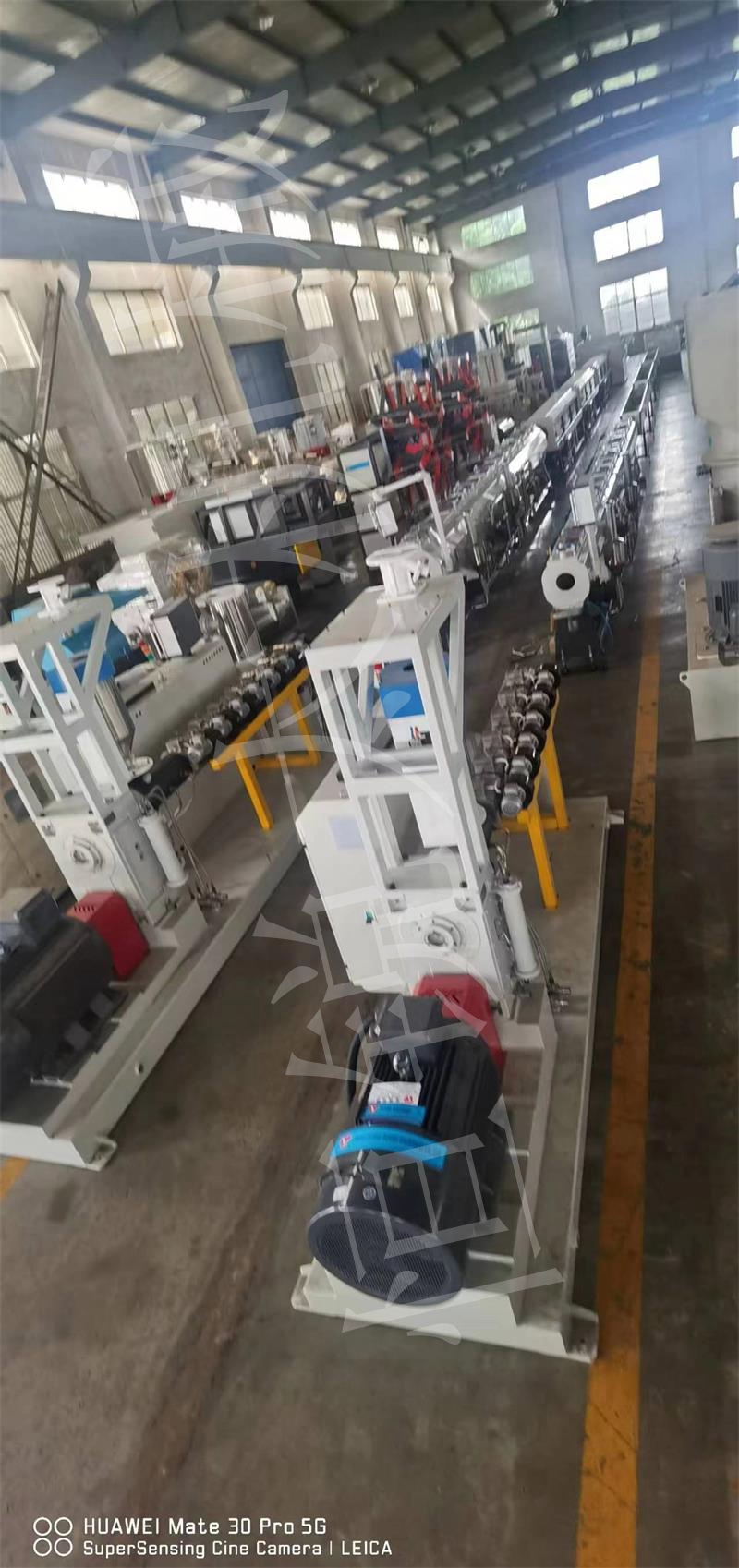 平行双螺杆挤出机